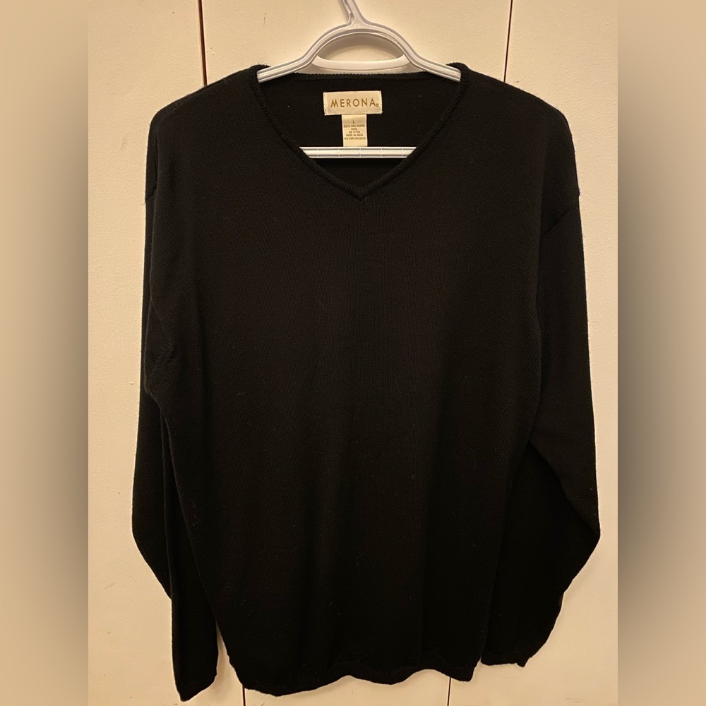 Merona Italian 100% wool V neck Pullover Long Sleeve Sweater Mens